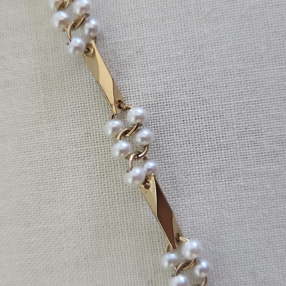 Women's, Bracelet, 7 3/4 inches from Claps to Ring, with 8 Pearl Clusters - Picture 6 of 6